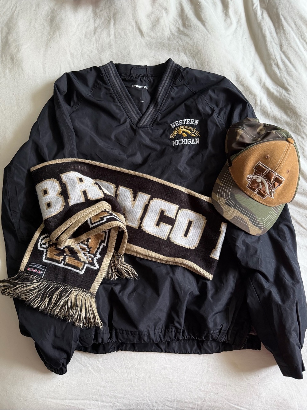 Western Michigan Broncos Black Pullover Jacket - Team Logo